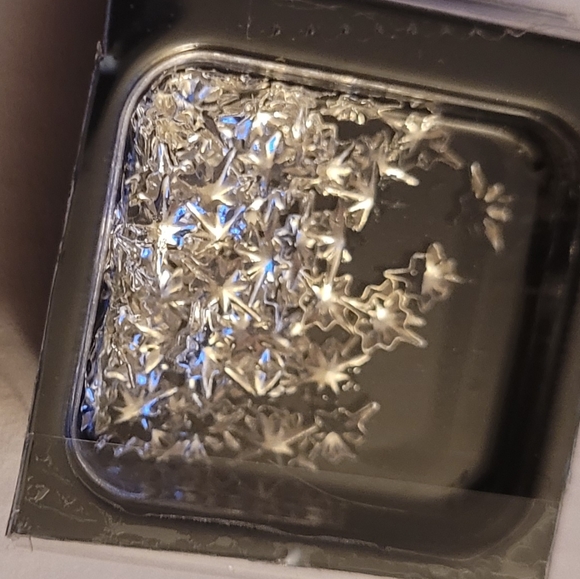 Gold and silvertone nail art kits and designs - Picture 5 of 16